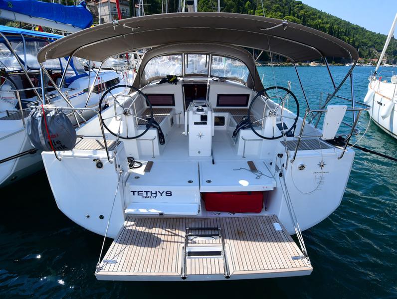 Book yachts online - sailboat - Sun Odyssey 440 - Tethys - rent