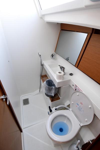 Book yachts online - sailboat - Sun Odyssey 440 - Tethys - rent