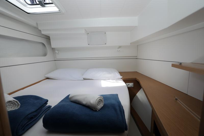 Book yachts online - catamaran - Excess 12 - Kiss Me Twice - rent