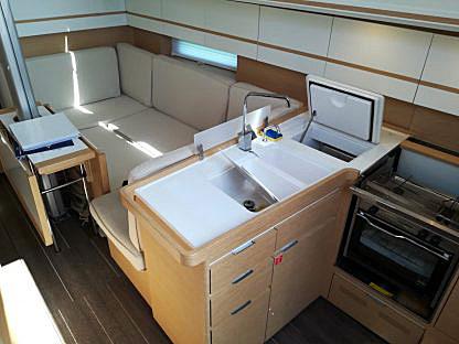Book yachts online - sailboat - Elan E5 - WHY NOT - rent