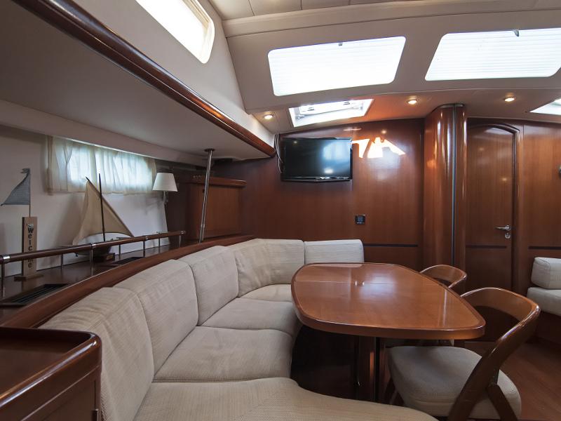 Book yachts online - sailboat - Beneteau 57 - Tajna - rent