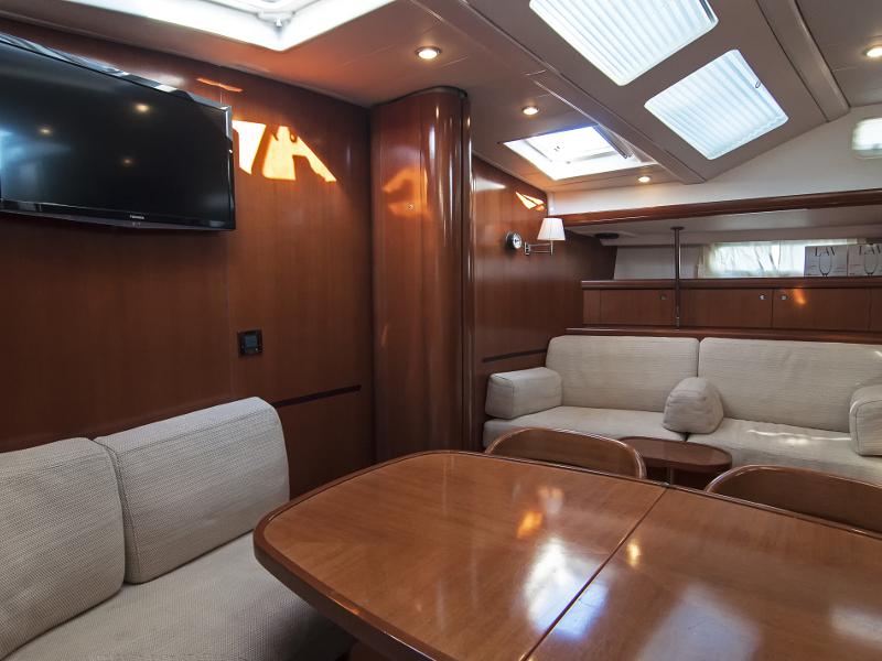 Book yachts online - sailboat - Beneteau 57 - Tajna - rent