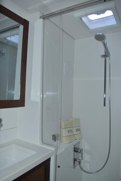 Book yachts online - catamaran - Lagoon 450  Flybridge - Alkistis - rent