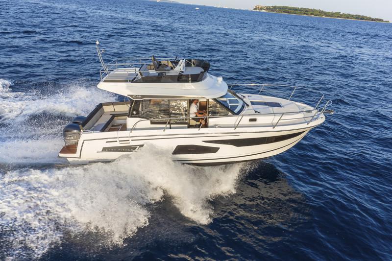 Book yachts online - motorboat - Jeanneau Merry Fisher 1095 FLY - Jeanneau Merry Fisher 1095 Fly - rent