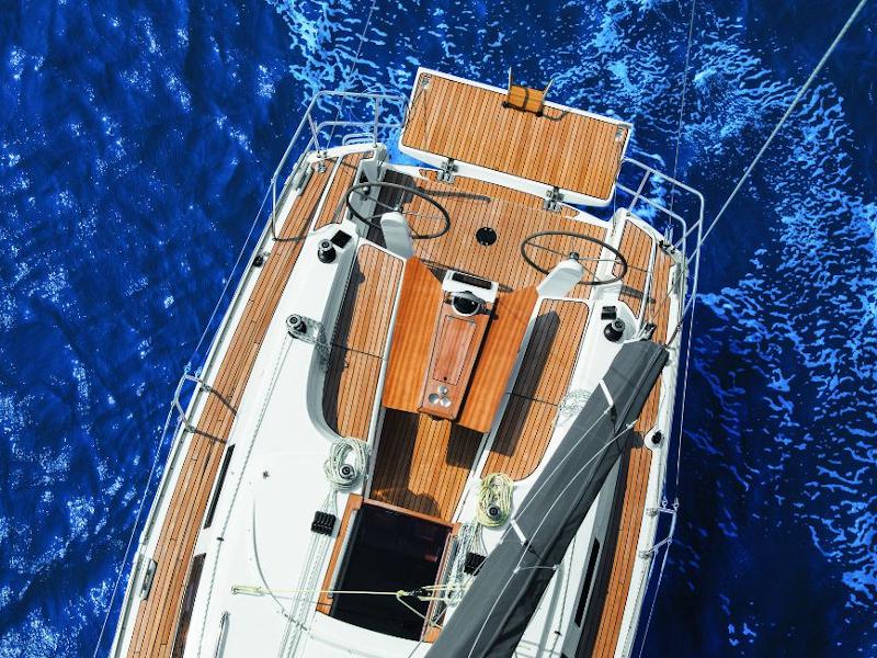 Book yachts online - sailboat - Bavaria Cruiser 34 - Baltazar - rent