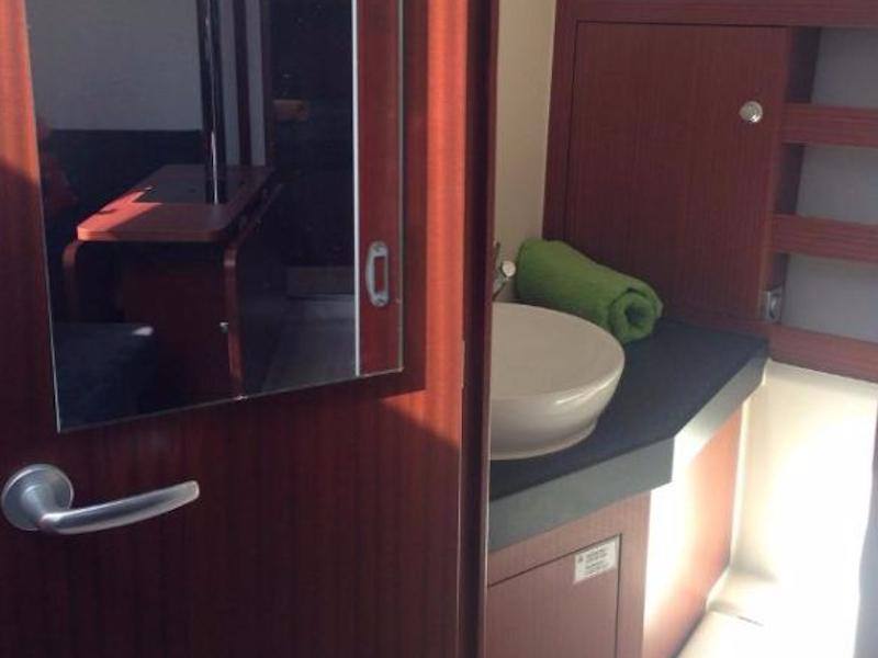 Book yachts online - sailboat - Hanse 385 - Abrazo - rent