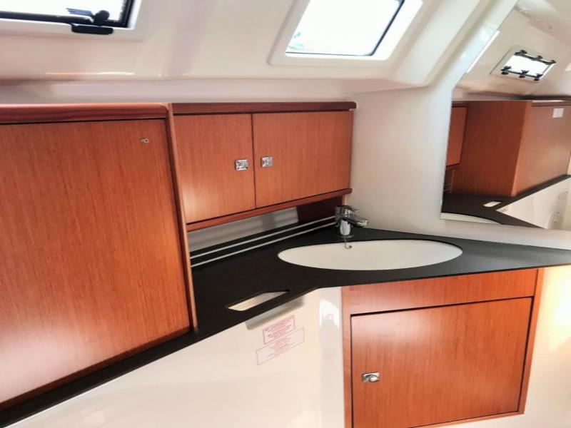 Book yachts online - sailboat - Bavaria Cruiser 34 - Tintilinić - rent
