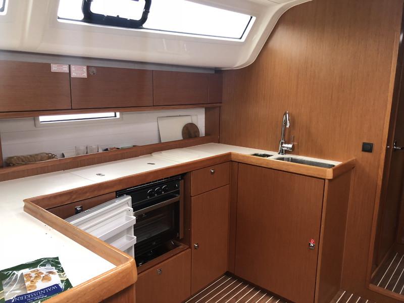 Book yachts online - sailboat - Bavaria Cruiser 51 - Zoilo - rent