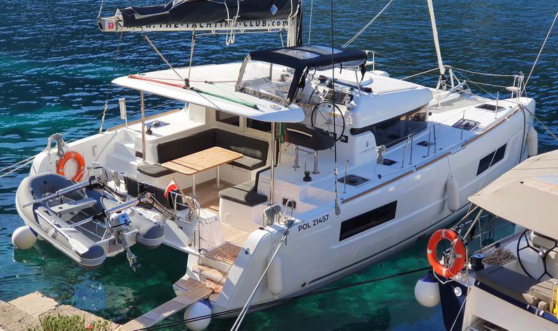Book yachts online - catamaran - Lagoon 40 - TORTILLA FLAT - rent