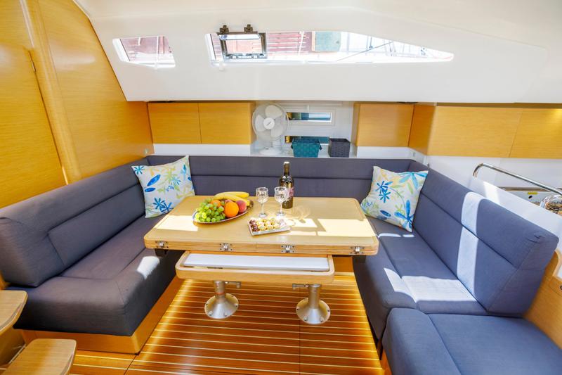 Book yachts online - sailboat - Elan 494 Impression - Wild Wind - rent