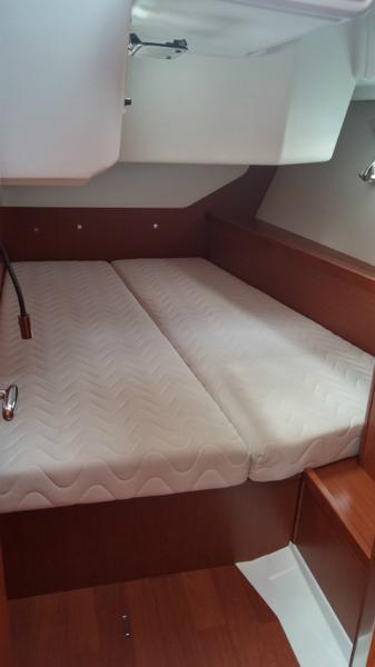 Book yachts online - sailboat - Oceanis 45 - Quantum - Bow &amp; Solar - rent