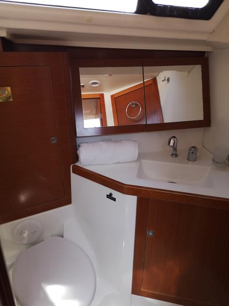 Book yachts online - sailboat - Oceanis 45 - Quantum - Bow &amp; Solar - rent