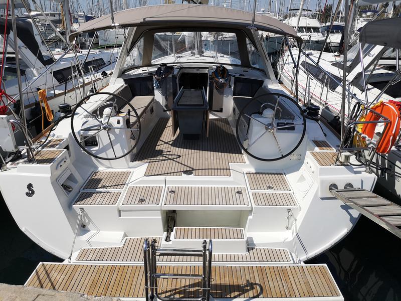 Book yachts online - sailboat - Oceanis 45 - Quantum - Bow &amp; Solar - rent