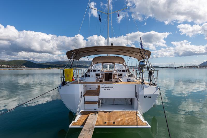 Book yachts online - sailboat - Bavaria C45 - Barbagiannis - Bow &amp; Solar - rent