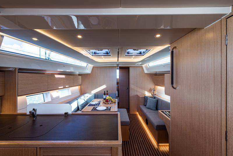 Book yachts online - sailboat - Bavaria C45 - Barbagiannis - Bow &amp; Solar - rent