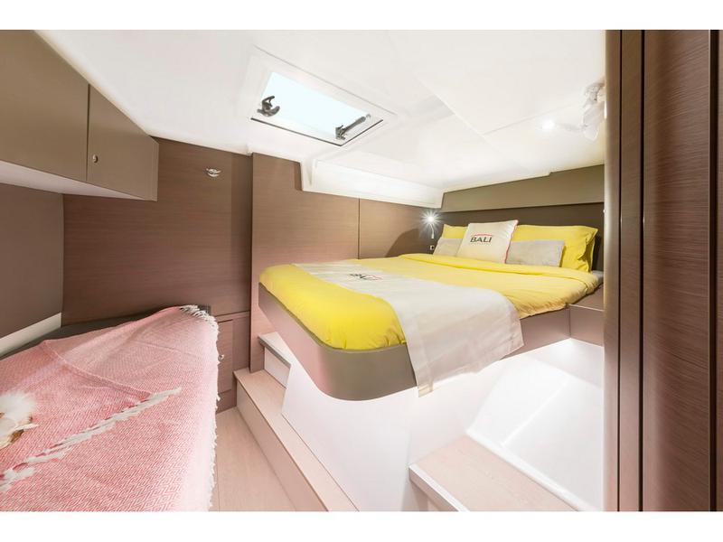 Book yachts online - catamaran - Bali Catspace - Day Dream - rent