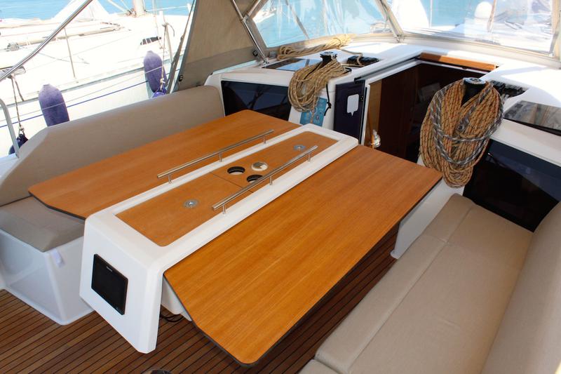 Book yachts online - sailboat - Dufour 390 Grand Large - Why Not 16 - rent