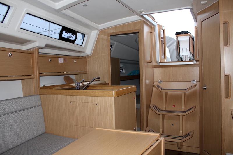 Book yachts online - sailboat - Bavaria 34 Cruiser - Why Not 15 - rent