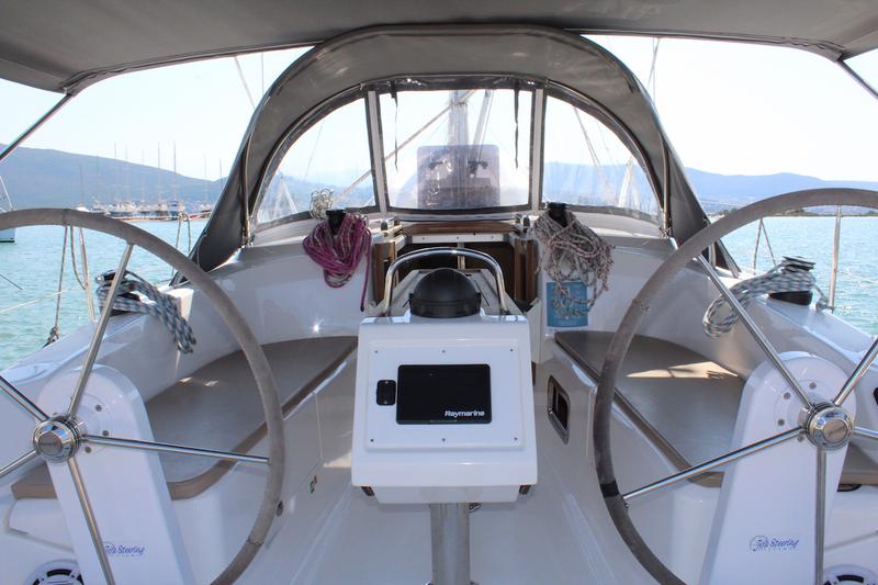 Book yachts online - sailboat - Bavaria 34 Cruiser - Why Not 15 - rent