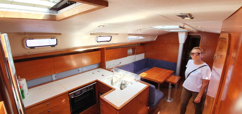 Book yachts online - sailboat - Salona 44 - Samoa, New regatta sails - rent