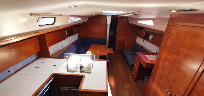 Book yachts online - sailboat - Salona 44 - Samoa, New regatta sails - rent