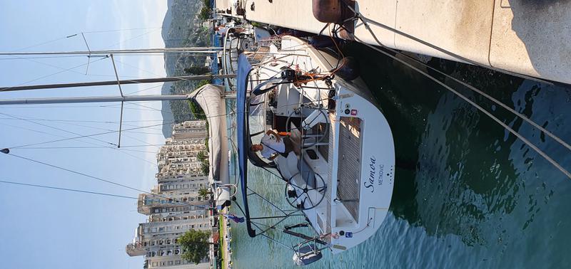 Book yachts online - sailboat - Salona 44 - Samoa, New regatta sails - rent