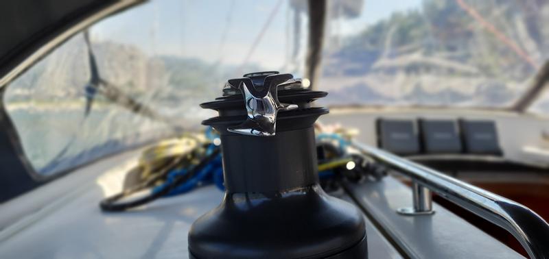 Book yachts online - sailboat - Salona 44 - Samoa, New regatta sails - rent