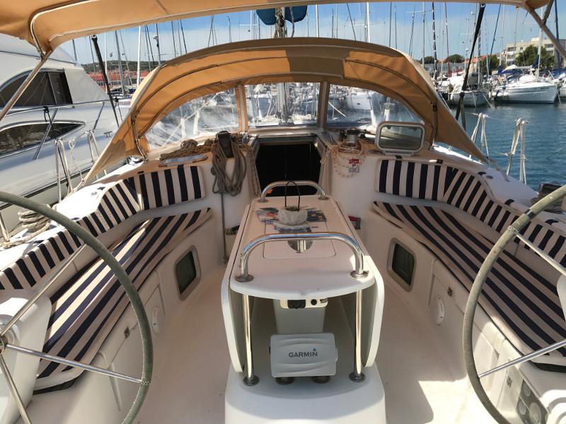 Book yachts online - sailboat - Sun Odyssey 49 - SAN RIOJA - rent