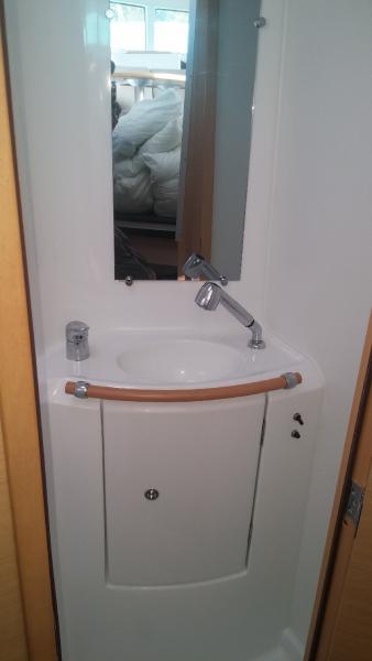 Book yachts online - catamaran - Lagoon 380 S2 - Karla II - rent