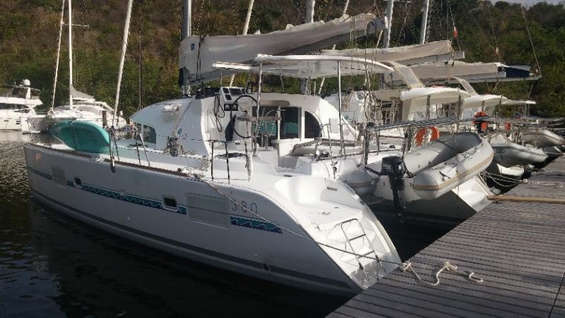 Book yachts online - catamaran - Lagoon 380 S2 - Karla II - rent