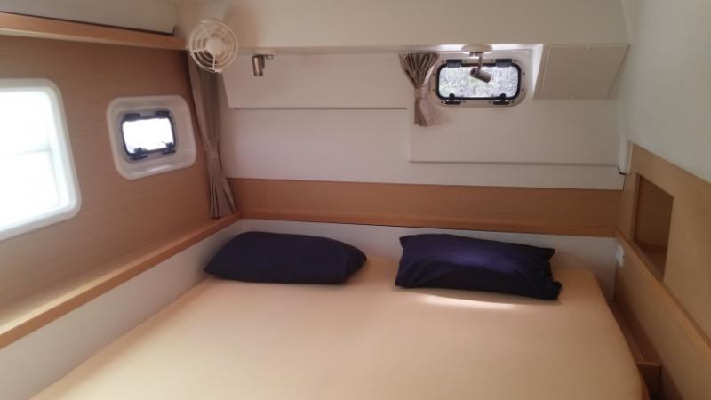 Book yachts online - catamaran - Lagoon 400 S2 - Ruby - rent