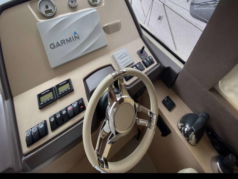 Book yachts online - motorboat - Monte Carlo 5 - Sundowner - rent