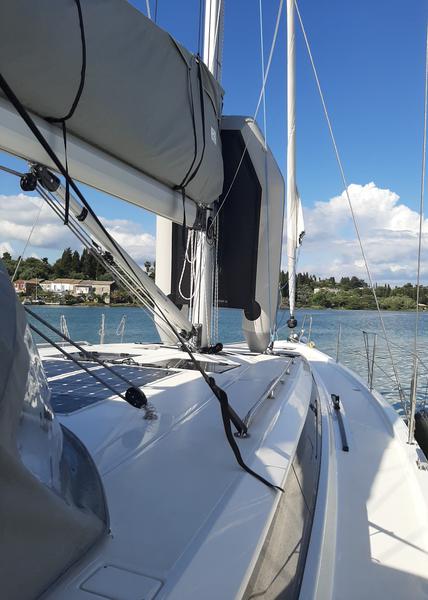 Book yachts online - sailboat - Bavaria C45 (3 + 3) - Kritias - rent