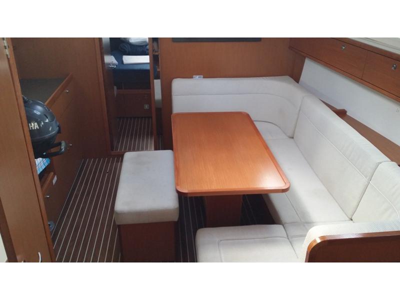 Book yachts online - sailboat - Bavaria Cruiser 41 - Levantes - rent