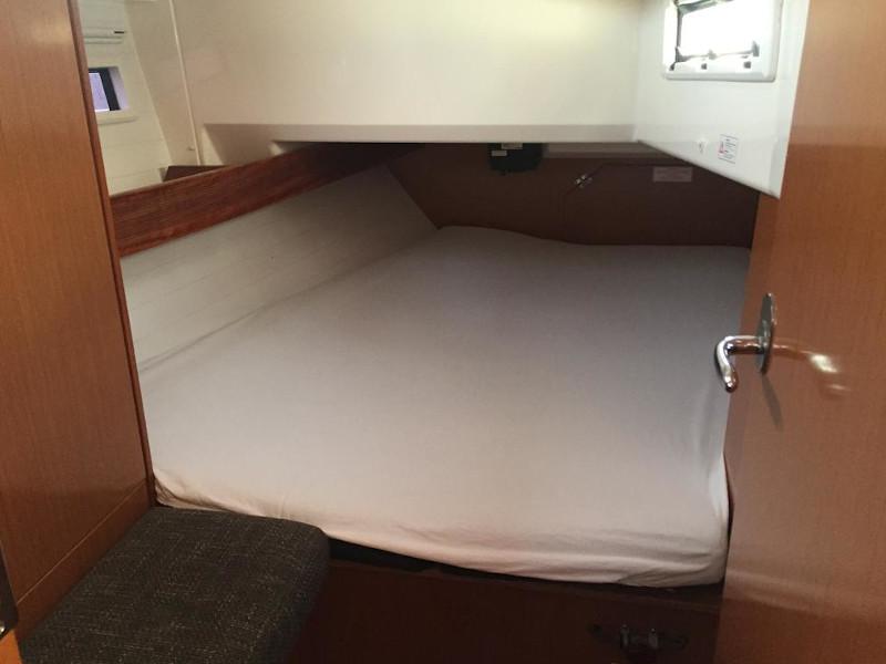 Book yachts online - sailboat - Bavaria 40 Cruiser S - Wilson - rent