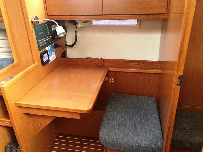 Book yachts online - sailboat - Bavaria 40 Cruiser S - Wilson - rent