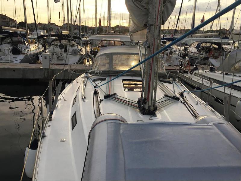 Book yachts online - sailboat - Bavaria 40 Cruiser S - Wilson - rent