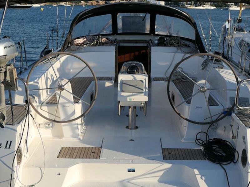 Book yachts online - sailboat - Bavaria Cruiser 46 - Amelva - rent