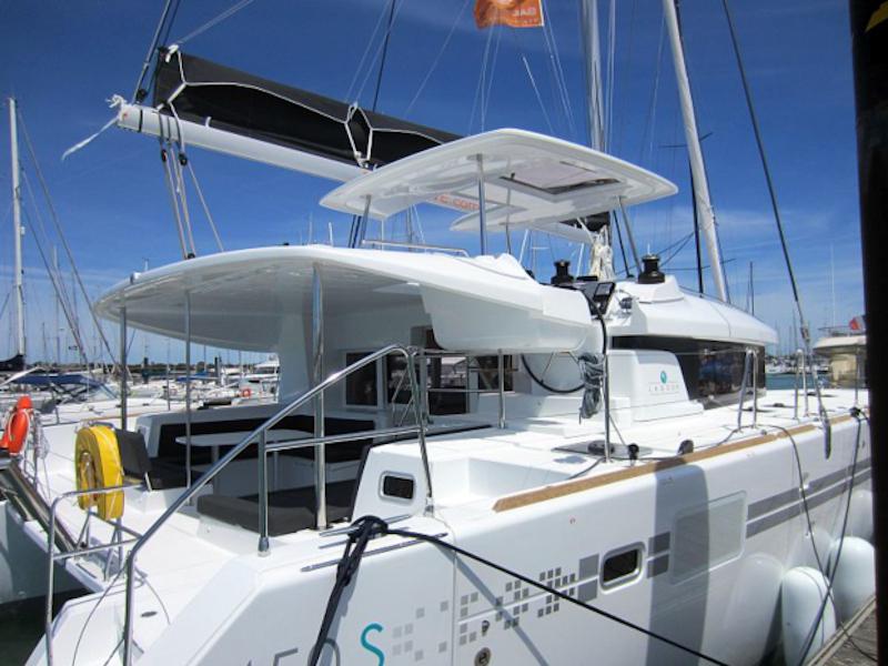 Book yachts online - catamaran - Lagoon 450 S - Anabella - rent