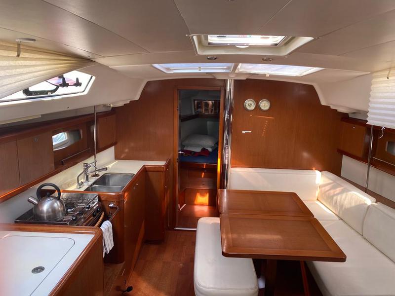 Book yachts online - sailboat - Oceanis 40 - Alboran XXXIII Chachi (Las Galletas) - rent