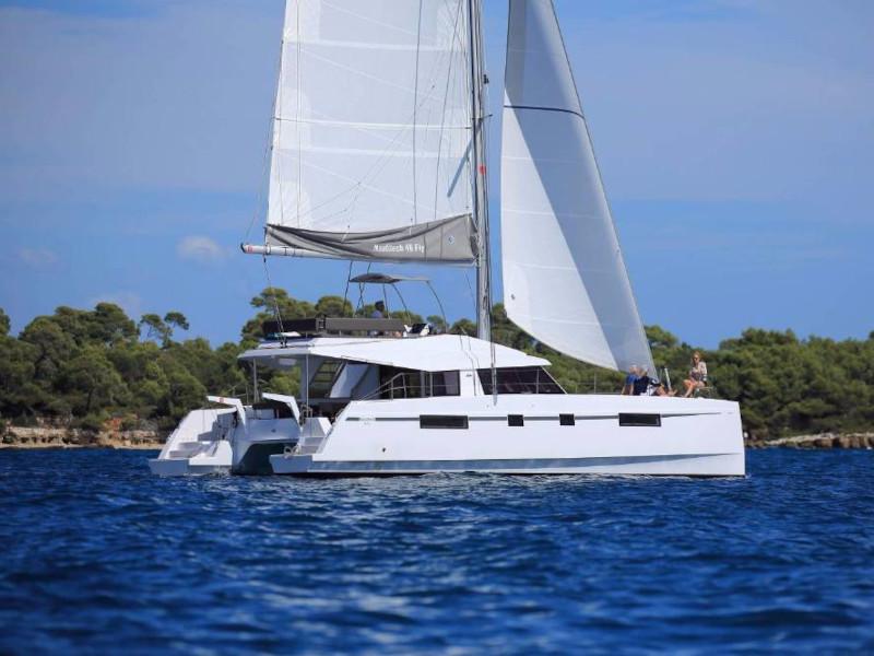 Book yachts online - catamaran - Nautitech 46 Fly - Stefany - rent