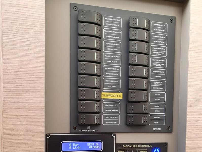 Book yachts online - catamaran - Astréa 42 - Discordia - rent