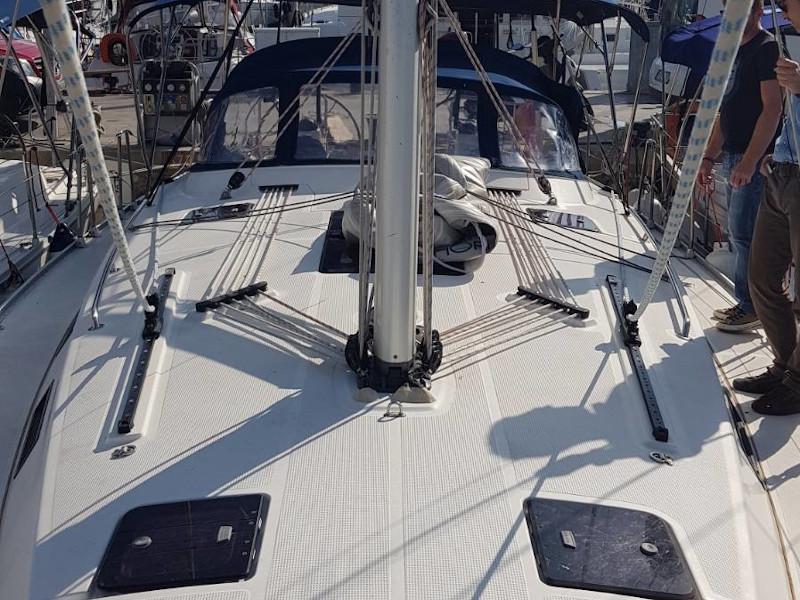 Book yachts online - sailboat - Bavaria 40 Cruiser - Daidalos - rent