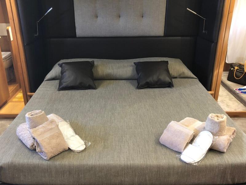 Book yachts online - motorboat - Alalunga 70 - Alalunga - rent