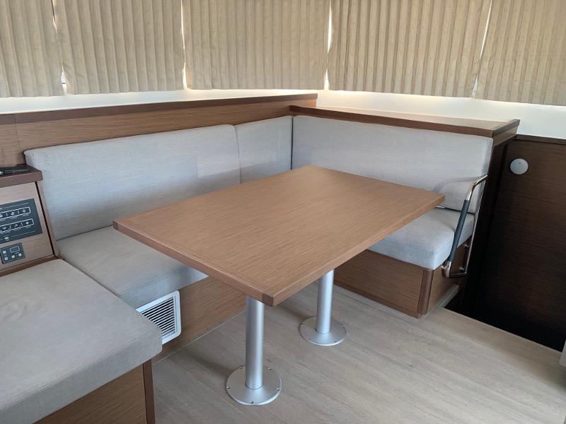 Book yachts online - catamaran - Lagoon 40 - MONARCH new 2020+AC+G - rent