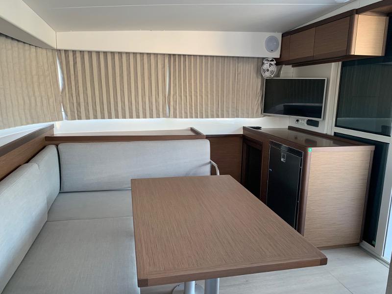 Book yachts online - catamaran - Lagoon 40 - MONARCH new 2020+AC+G - rent
