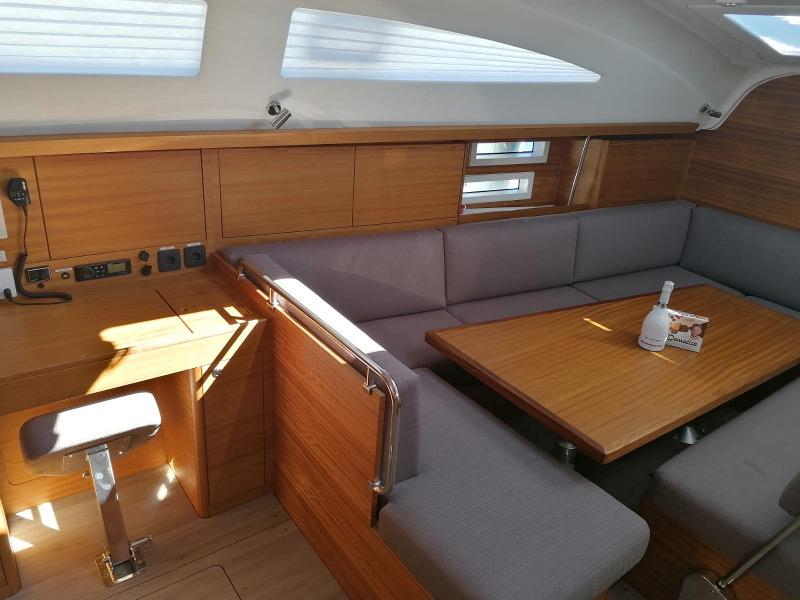 Book yachts online - sailboat - Elan Impression 45.1 - TOP GUN new 2020 - rent