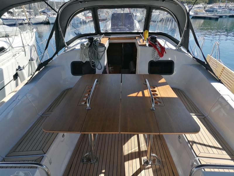 Book yachts online - sailboat - Elan Impression 45.1 - TOP GUN new 2020 - rent