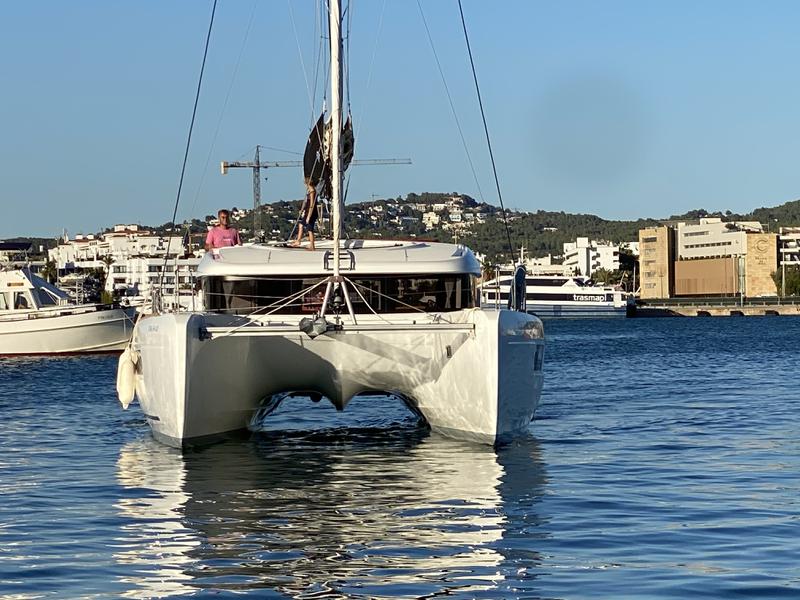 Book yachts online - catamaran - Lagoon 40 - Eskimo  - rent