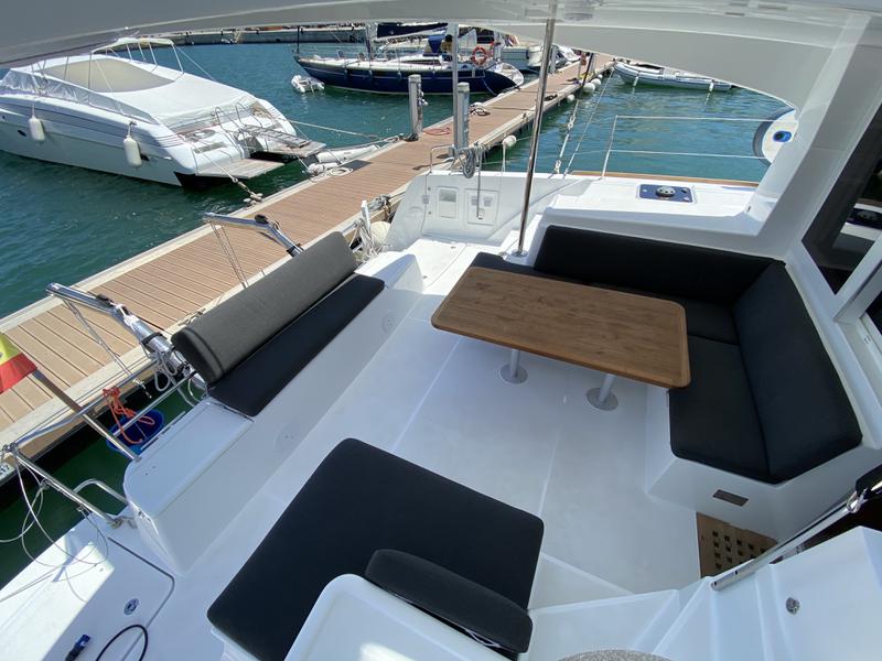 Book yachts online - catamaran - Lagoon 40 - Eskimo  - rent